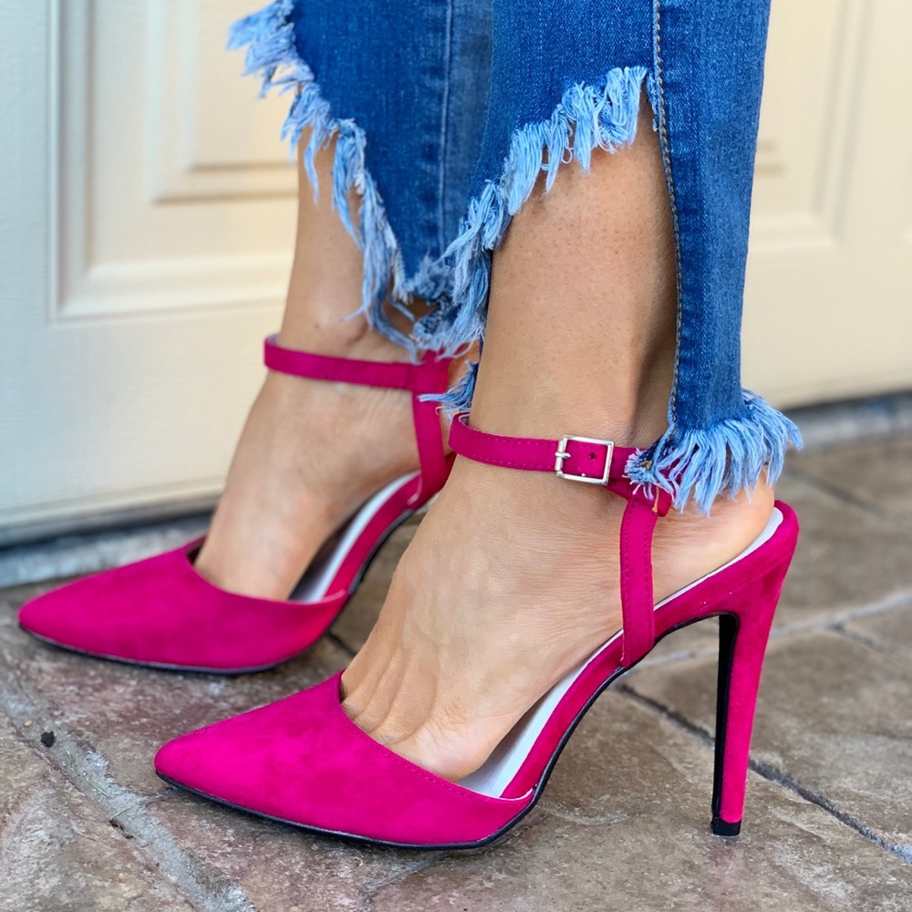 Ankle Strap D’Orsay Pointy Toe Pump